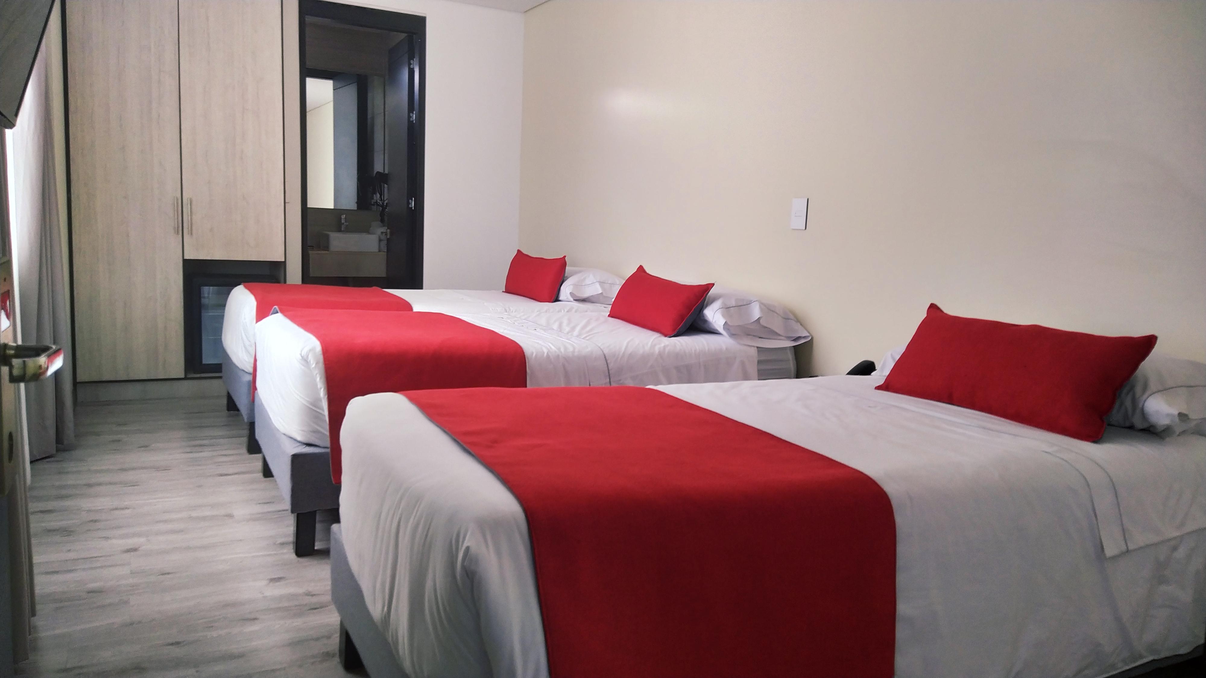 Hotel Wlh Silver Corferias Bogota Buitenkant foto