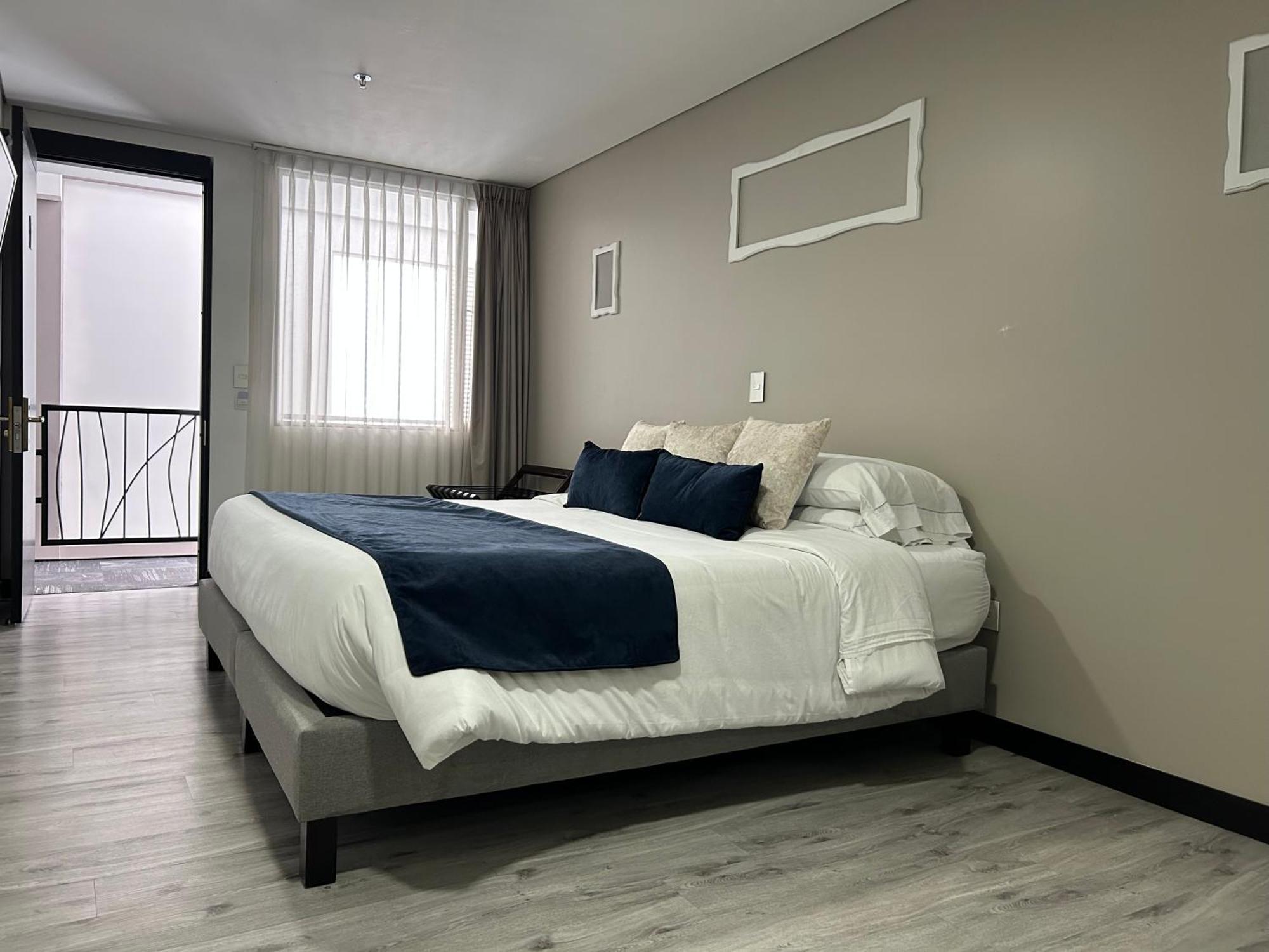 Hotel Wlh Silver Corferias Bogota Buitenkant foto