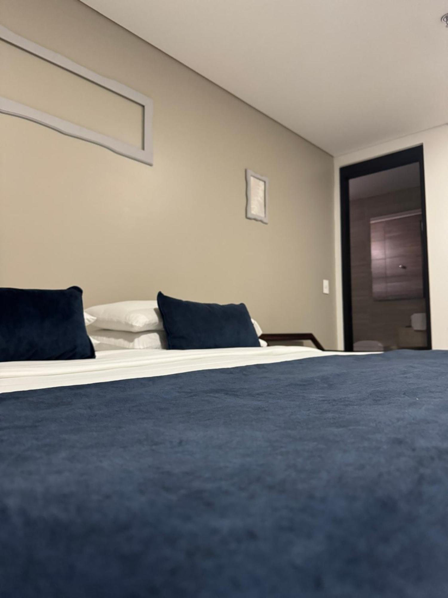 Hotel Wlh Silver Corferias Bogota Buitenkant foto