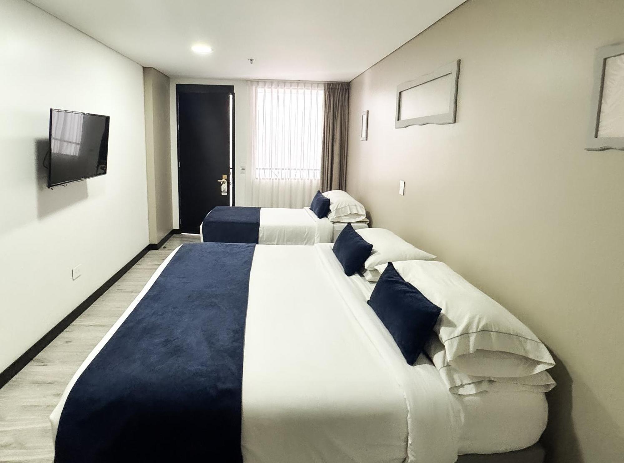 Hotel Wlh Silver Corferias Bogota Buitenkant foto